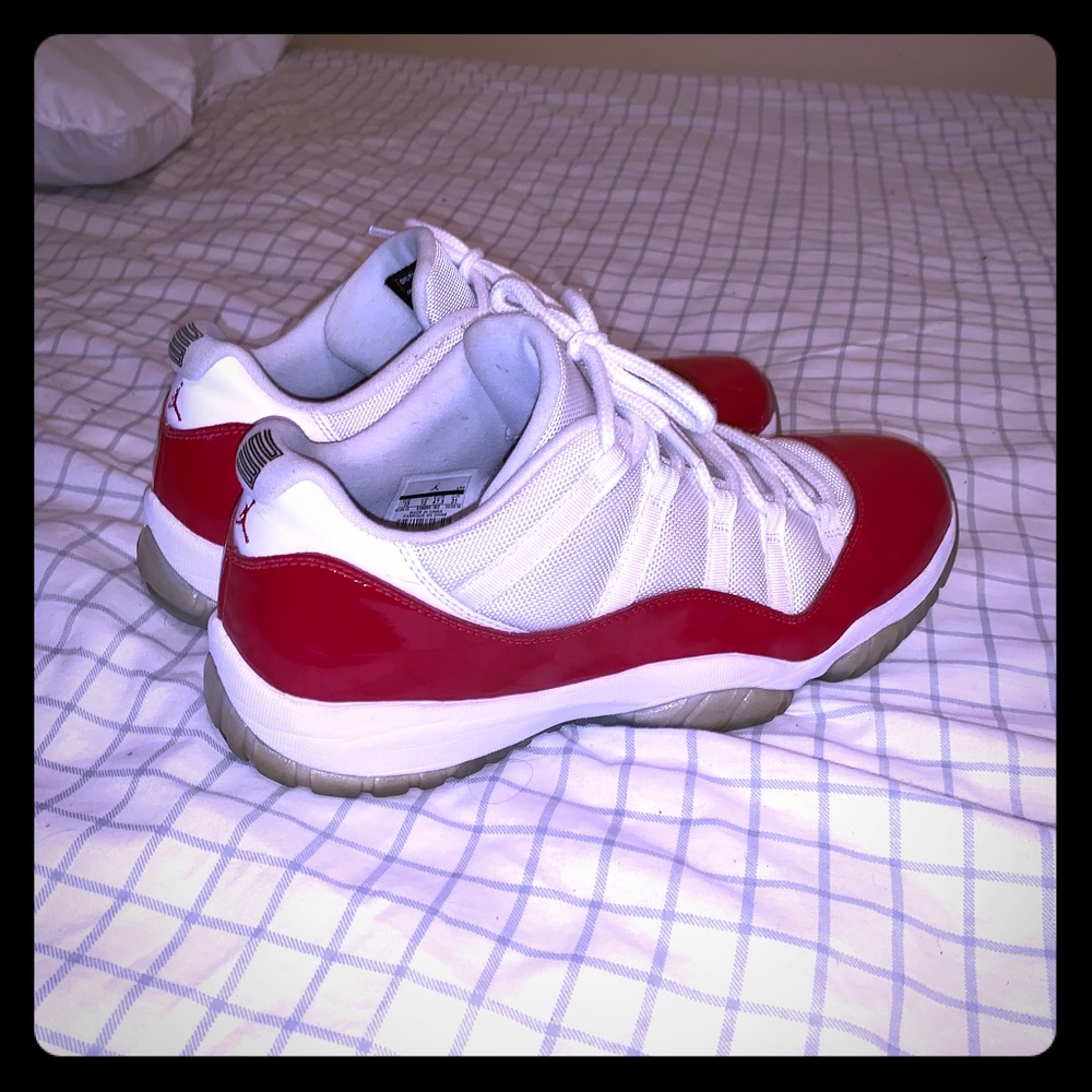 Jordan 11 low “cherry”